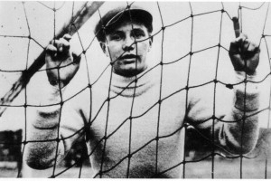 Galês Leigh Roose, guarda-redes do Woolwich Arsenal